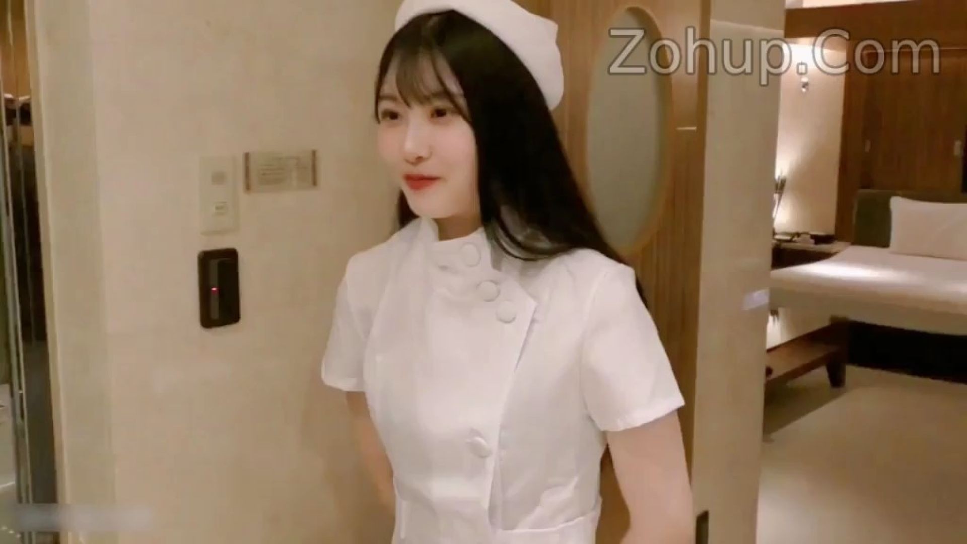 ⁣Hẹn hò với cô y tá không lông mới quen lúc đi khám bệnh ~ Sex Trung Quốc
